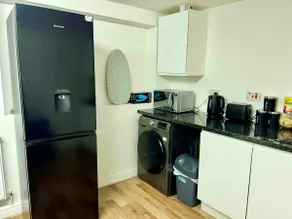 Cozy accommodation - Image 5