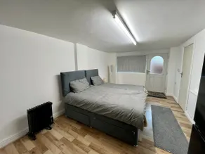 Cozy accommodation - Image 3