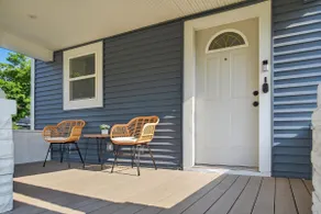Cozy 4BD - Backyard Retreat - 3mins to Notre Dame - Image 5