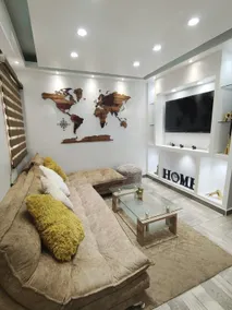 Urban Oasis with 3 Bedrooms - Image 2