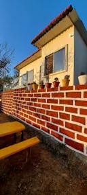 Glassview Lounge Cottage | Pvt garden & Peak views - Image 2