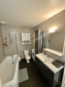 2-bedroom, Wi-Fi, Center, Station 500 m, Near Lille, Terrace - Image 5