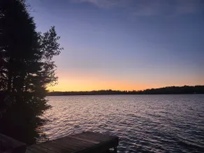 Hot tub & private lakefront | Chalet near Rimouski - Image 3