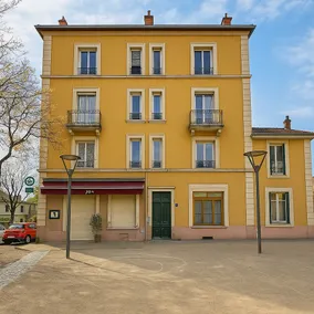 Oullins center: 70 m2 cozy, Hospital & metro 5' - Image 2