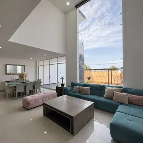 Luxury house with panoramic terrace and fireplace - Image 3