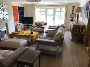 A large spacious family house. - Image 3