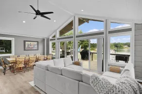 4bd 2bth Lakefront Cottage | Firepit & Kayaks - Image 2