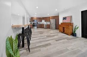 Expansive Basement Suite w/ Horses and Arena - Image 4
