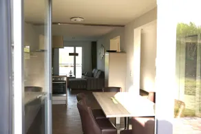 Spacious apartment with sauna & lake view - Image 4