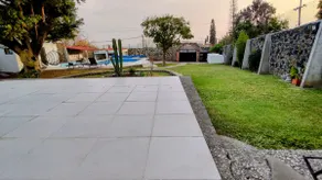 House in Oaxtepec, with a very large garden - Image 2