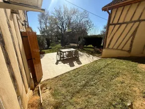Independent accommodation with air conditioning - Image 4