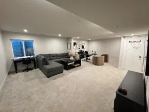 Modern Cozy Bel Air Home - Image 3