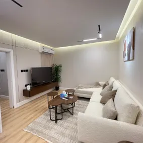 2BR | stylish stay w/distinctive location - Image 5