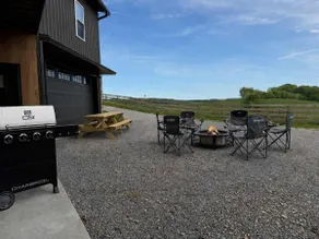 Family Lodge- Indoor Pickleball, Rec Room, FirePit - Image 4