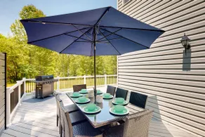 4BR Waterfront house with deck, boat slip, & beach - Image 4