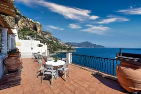 Clifftop Sea Views & Panoramic Terrace - Image 3