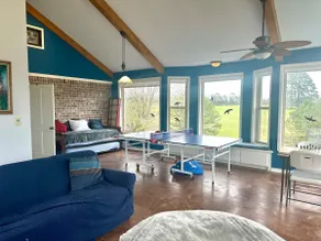Winterberry Hideaway-King Bed- Sleeps 12+ - Image 2