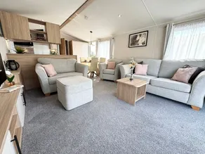 4 Birth Caravan in Warsash - Image 3