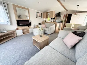 4 Birth Caravan in Warsash - Image 2