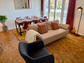 Lovely, bright apartment on the border with Geneva - Image 2