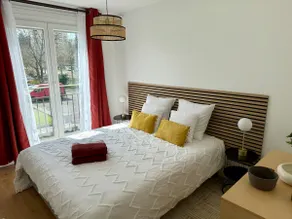 Lovely, bright apartment on the border with Geneva - Image 3