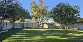 2 Homes Next Door, Book Both! - Image 2