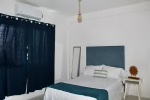 Oceanfront apartment near aquarium - Image 5