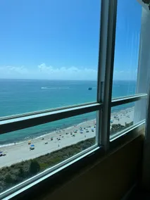 Apartament with Beach View - Image 5