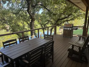 Waters Edge: A Luxurious Waterfront Retreat hottub - Image 4