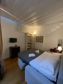 Navona Apartment - Image 2