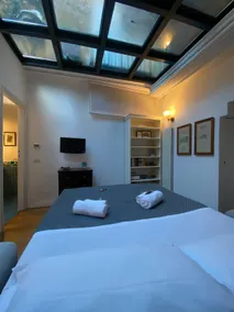 Navona Apartment - Image 4