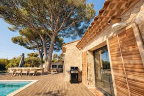 Beautiful villa with pool near sea - Image 4