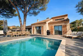Beautiful villa with pool near sea - Image 3