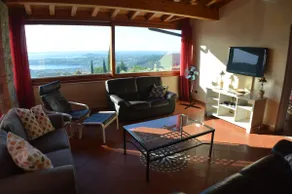 Freistehendes 4 Schlafzimmer Villa mit herrlichem Blick auf den See und einen privaten Pool - Image 4