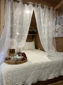 Peaceful Romantic Escape, Pool, Hot Tub, Breakfast - Image 2