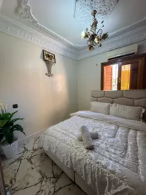 Only 5-minutes walk to airport, your perfect choice for an early or late flight - Image 5
