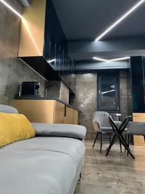 Luna Apartments A - Image 5