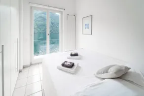 Lakeside Village Apartment, Lugano - Image 2