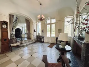 La Chaladrerie large mansion with garden - Image 3