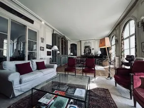 La Chaladrerie large mansion with garden - Image 2