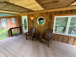 Rainier Christmas Cabin w/ Hot Tub-Cinema-WiFi - Image 5