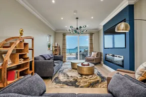 Stunning Seafront House in Carnlough with hot tub* - Image 2