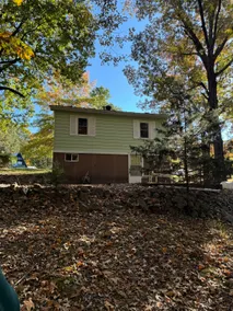 Cozy Cabin Near Area Favorites - Image 2