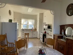 Beauregard, Charming Victorian Home in Ferndale - Image 3