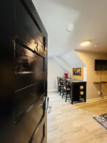 Top-Rated 1BR | EWR 10 Min + NYC Train | Sleeps 4 - Image 2