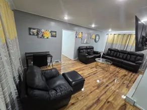 Suburban Home + Game Room + Jacuzzi + sleeps 19 - Image 3