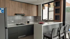 Ideal for meetings, house in Characato - Image 5