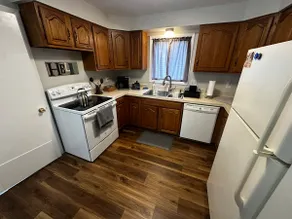 Charming 1BR • Prime Location - Image 5