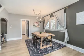 Downtown Duplex 6 Bed/16 guests - Image 3