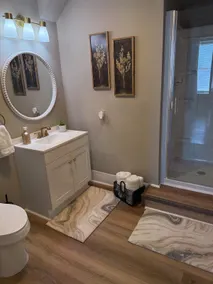 Sandy’s Suite Escape - Image 4